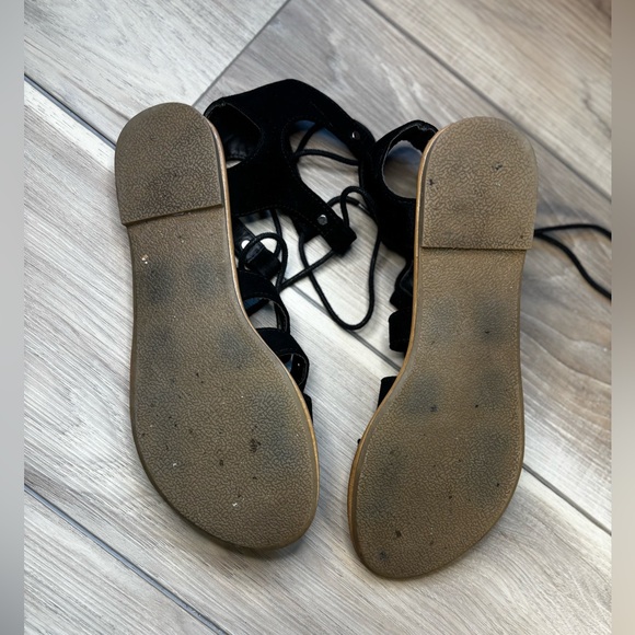 Women’s SO black sandles gladiator 7.5 - Picture 3 of 3